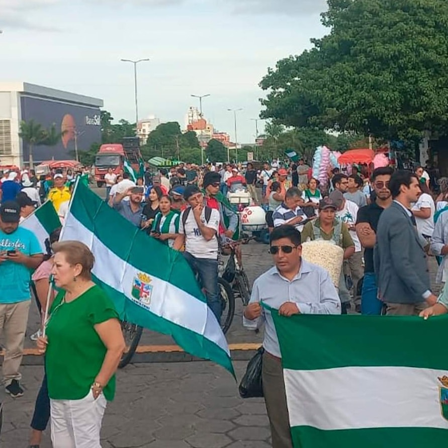Cabildo en Santa Cruz