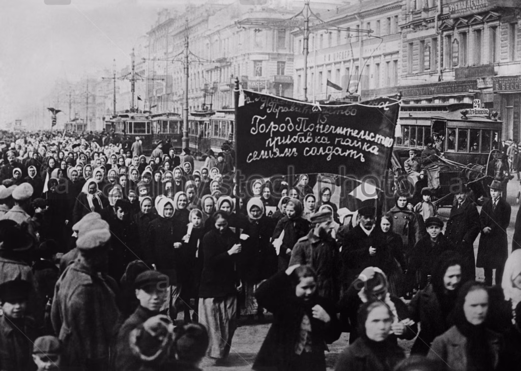 manifestaciones protagonizadas por mujeres en Petrogrado (actual San Petersburgo)