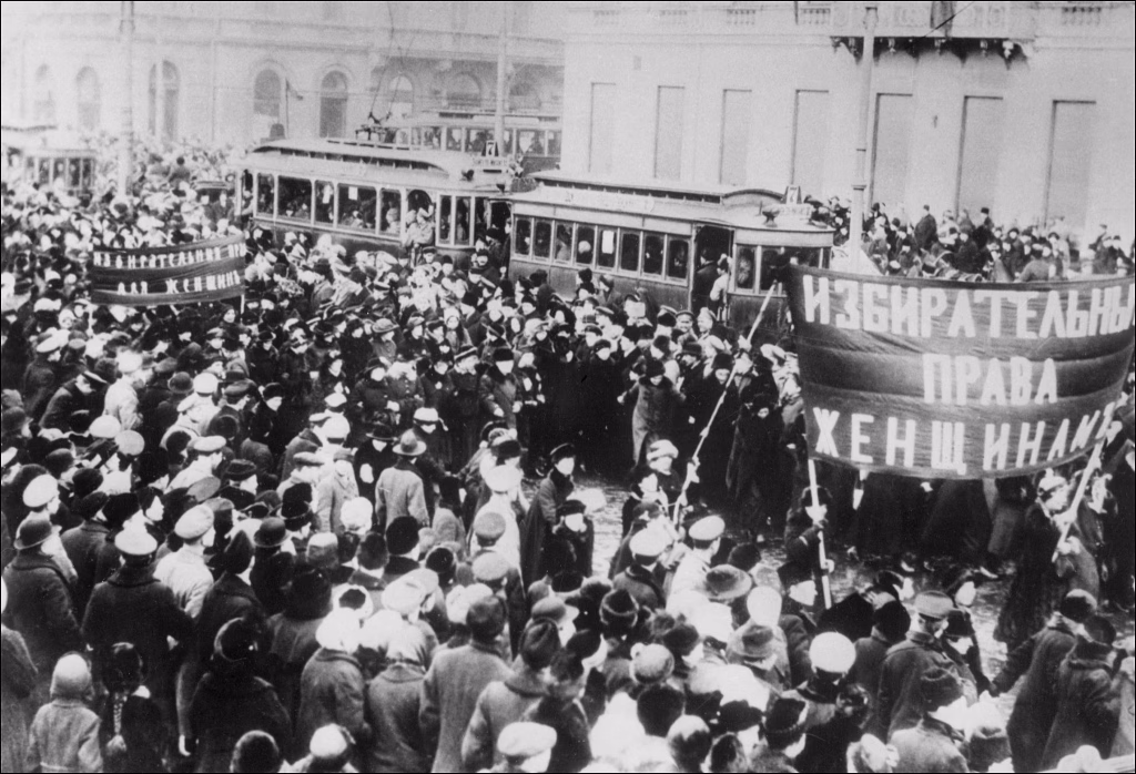 Manifestaciones protagonizadas por mujeres en Petrogrado (actual San Petersburgo)