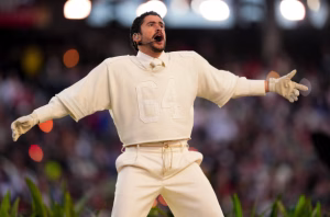 Y EL TÍO SAM COGIÓ UN CONEJO DE SU SOMBRERO MÁGICO…