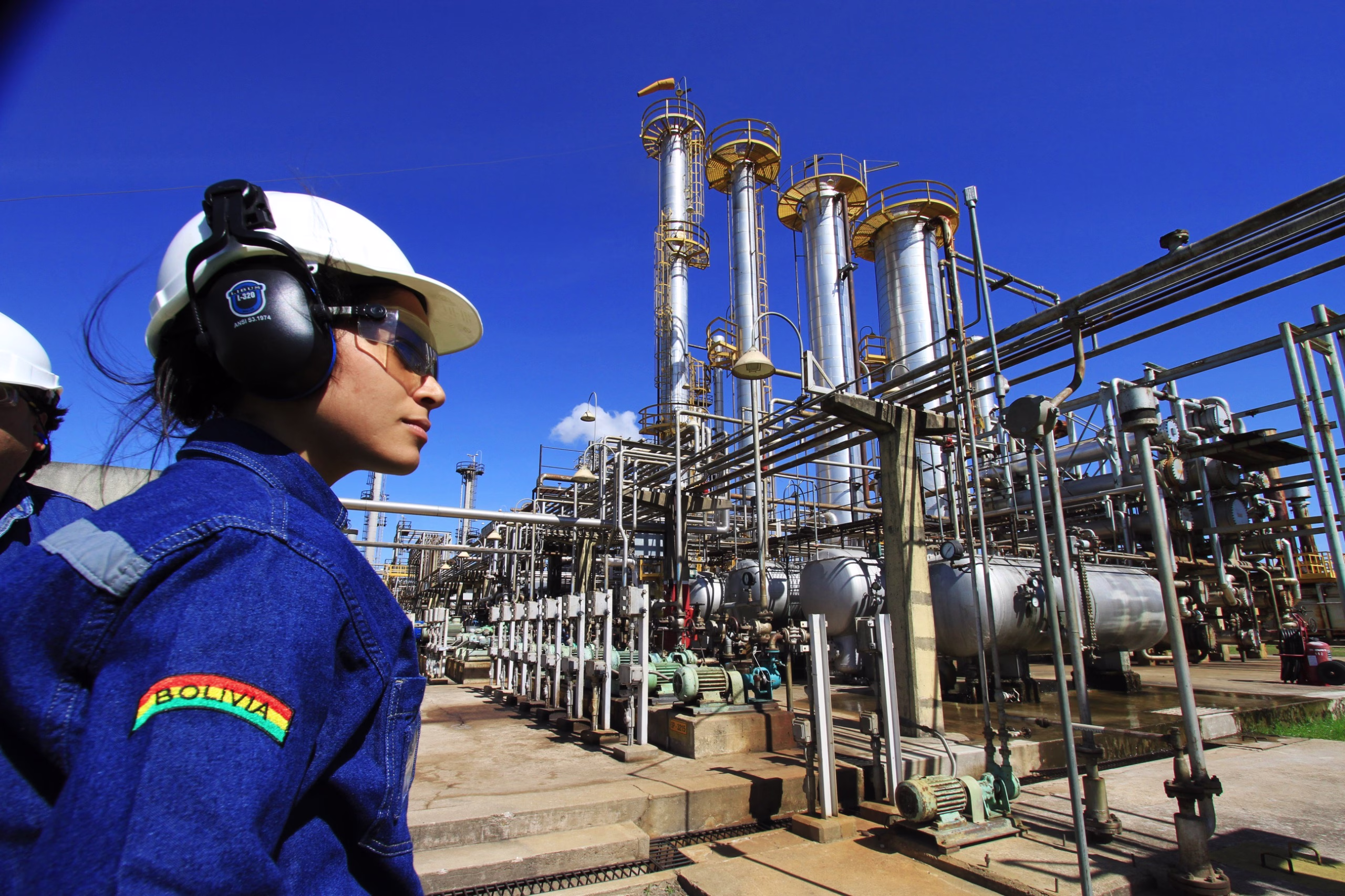 Nueva Ley de Carburantes: Es inconstitucional y una trampa para privatizar el negocio de los combustibles