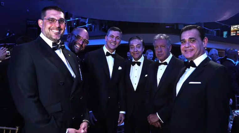 Rivas apareció junto con Peña, Ramírez, el directivo del Centro Adam Smith e importantes empresarios en junio último. Fuente: Infobae